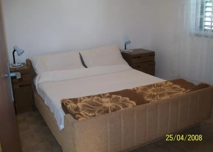 Appartement With Parking Space Bilo, - 12434 *