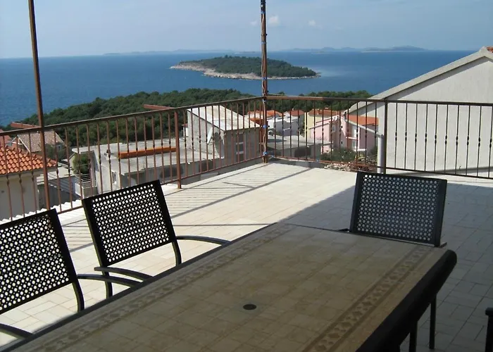Appartement With Parking Space Bilo, - 12434 Primošten